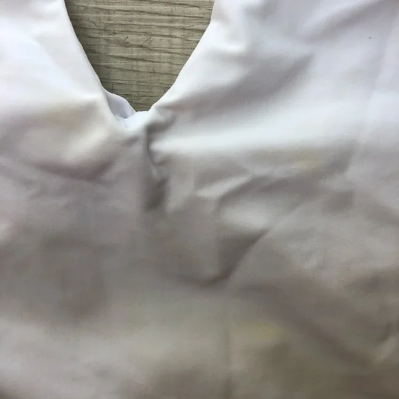 COPY - White crop bikini top and bottom - Picture 4 of 7